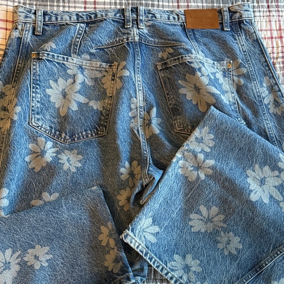 We The Free CVRY Floral Barrel Denim jeans - Picture 4 of 4